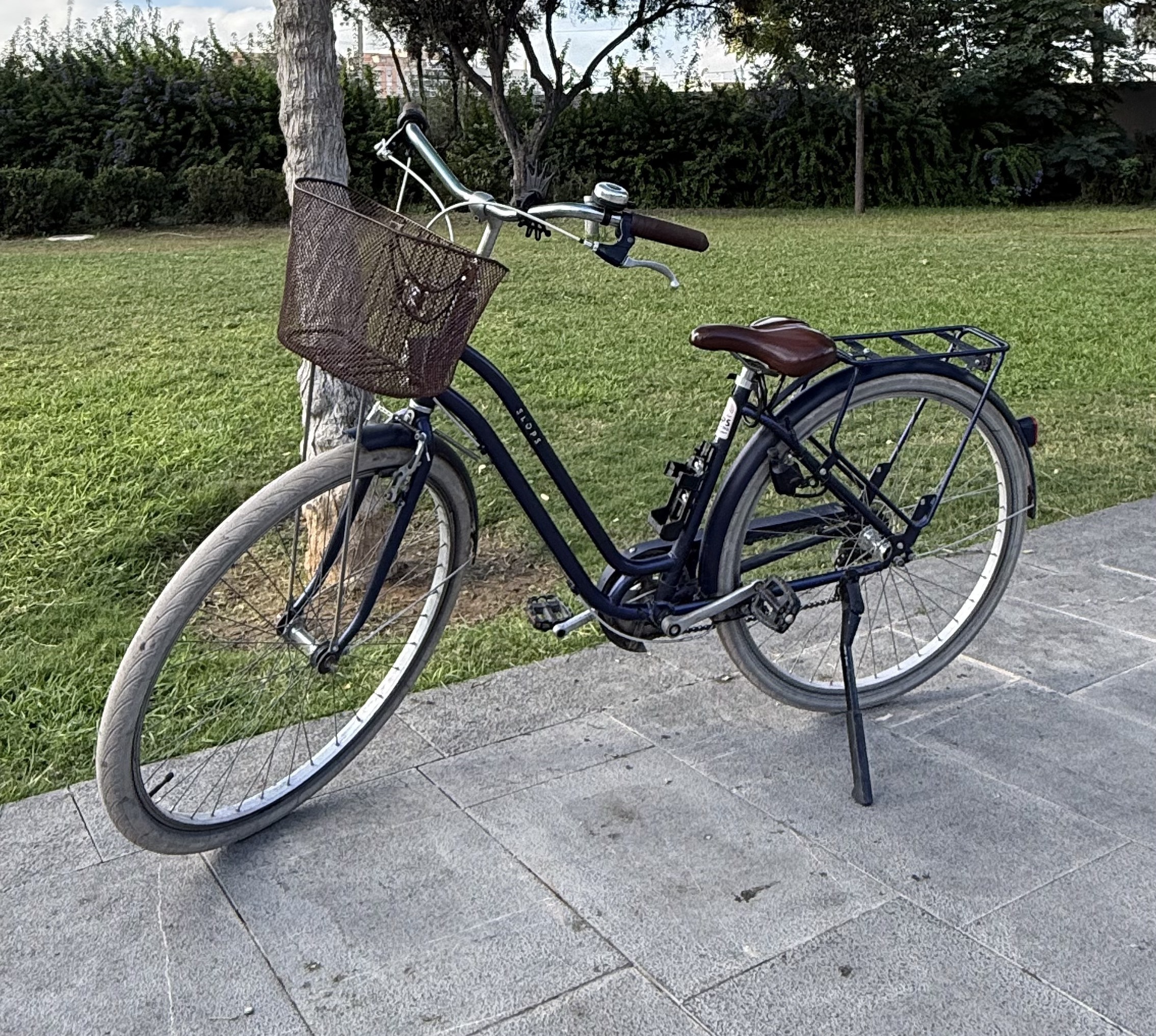 Alquiler de bicicleta urbana en Ruzafa con candado incluido